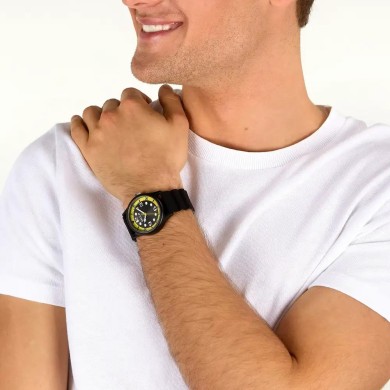 Orologio da uomo al quarzo Sector H20 R3251318002